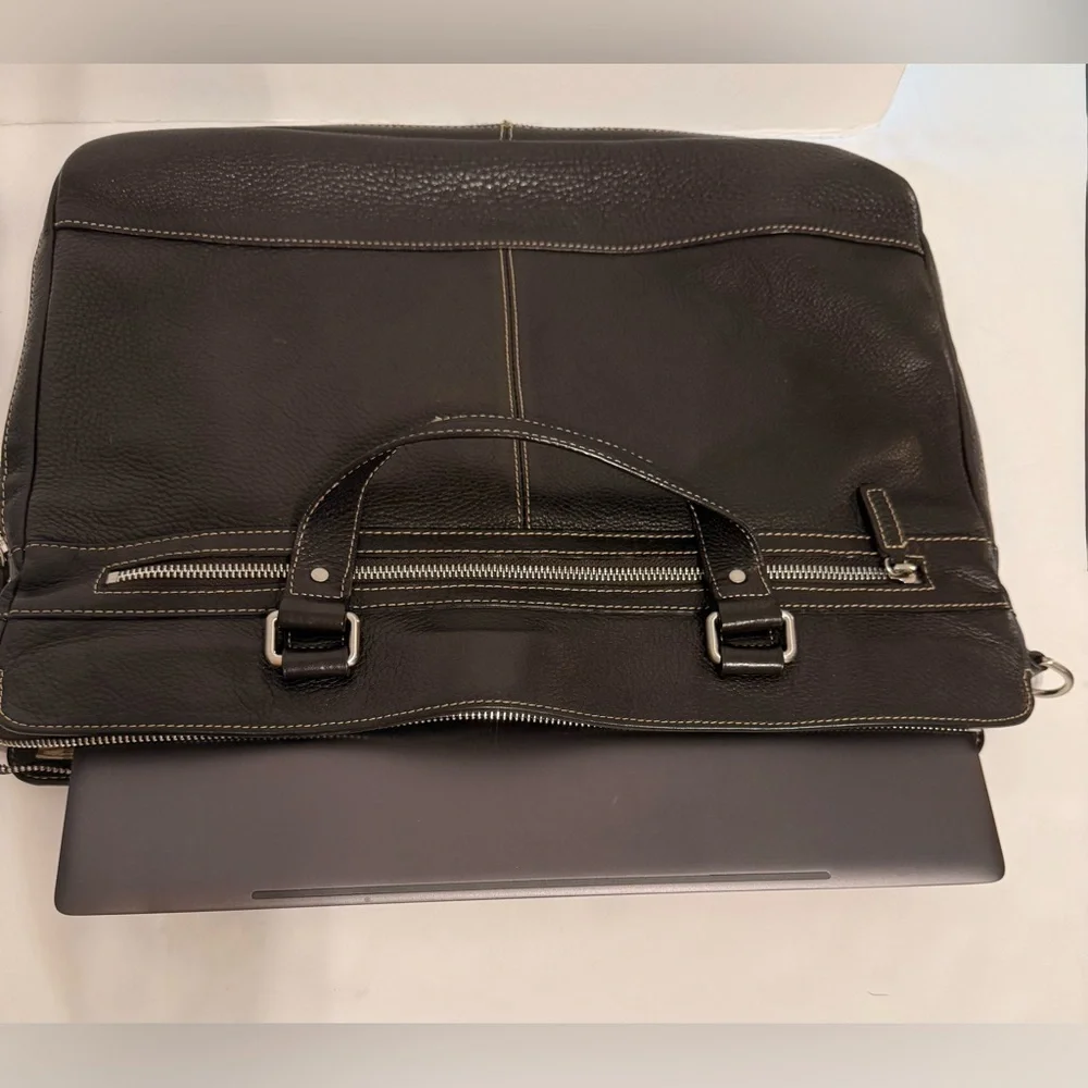 Levenger Dark Brown Leather Duffel Weekender Travel Carry On Fits 16” Laptop